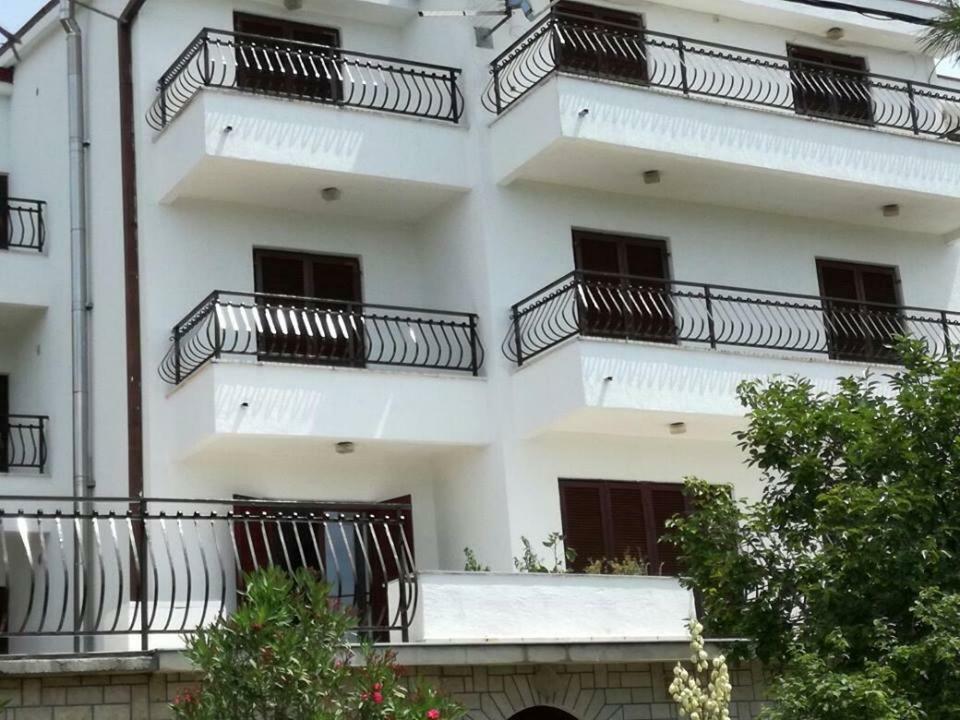 Sobe Za Odmor Jadran Hotel Dramalj Bagian luar foto